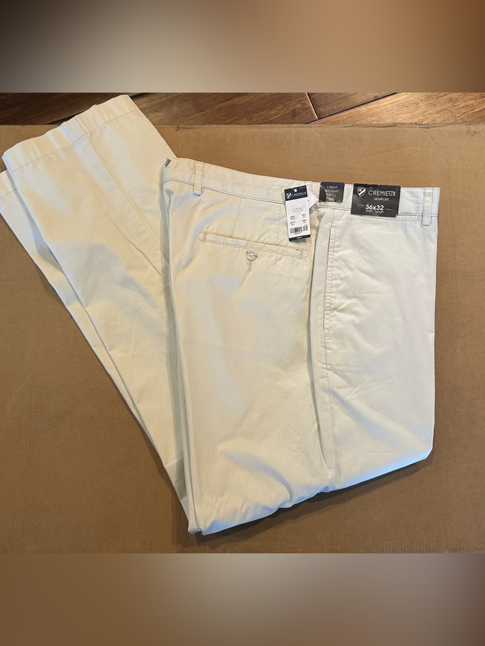 Cremieux Newport Light Weight Twill Pants. Size 36x32.